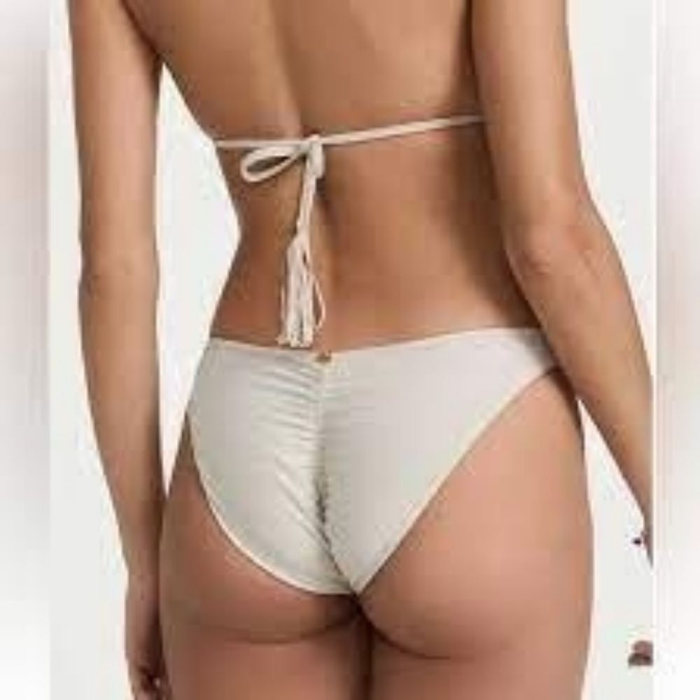 NWT Pily Q Swim High Cut Full Bottoms Eternal Bikini Sz M